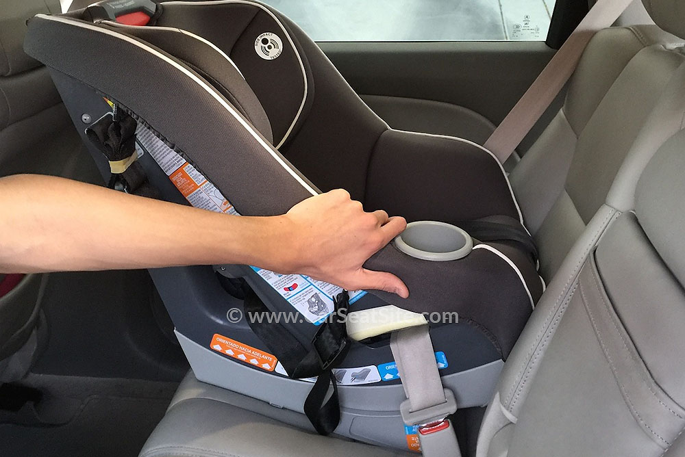 Installing Your Cat Catsite Com - How To Install A Forward Facing Car Seat With Seatbelt